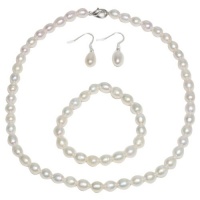 Genuine Freshwater White Pearl Necklace Bracelet & Earring Set