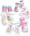 Hello Kitty lends her pretty face to these adorable booties that baby will love wearing on her tiny toes.