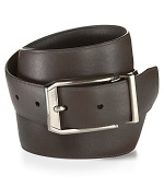 This 2-in-1 reversible belt is black on one side and brown on the other, so it suits the work week perfectly and always complements your professional attire no matter what you wear.