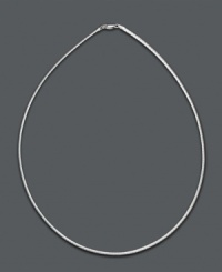 Perfect for all your slides and pendants, this sleek and simple omega necklace by Giani Bernini is crafted in sterling silver. Approximate length: 17-1/2 inches.