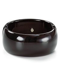 Gorgeous in its simplicity, this Kenneth Jay Lane resin bangle works a mod-meets-modern vibe.