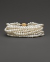 Freshwater pearl bracelet with clasp closure.