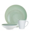 With clean lines and splashes of green, the Kealia mug complements casual fare with modern elegance, plus all the convenience of dishwasher- and microwave-safe stoneware from Noritake.