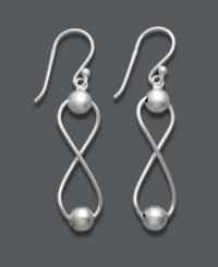 Shape up in style that makes an impact. These intricate figure eight earrings by Giani Bernini feature a polished sterling silver setting with shiny bead accents. Approximate drop: 1-1/2 inches.