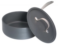 Calphalon D87821/2P Commercial Hard-Anodized 2-1/2-Quart Shallow Saucepan with Lid