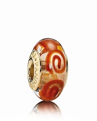 Artsy spirals adorn this glossy murano glass charm. Logo-engraved 14K gold trim expresses the PANDORA signature.