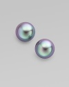 Dark and lovely grey pearl studs, set and backed in sterling silver. 12mm grey round organic man-made pearls Sterling silver Post back Made in Spain