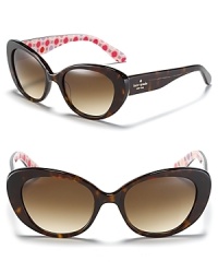 Channel sixties starlets with cat eye sunnies from kate spade new york. Geometric print stems add a fun pop of color.