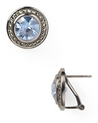 We love the quiet, elegant allure of this pair of geometric Judith Jack stud earrings, which highlight your look with striking blue stones, surrounded by sterling silver.