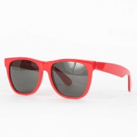 Super Sunglasses - Basic Wayfarer Sunglasses in Red