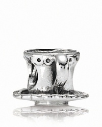 PANDORA's sterling silver tea cup and saucer charm is a charming, vintage-inspired piece for your bracelet.