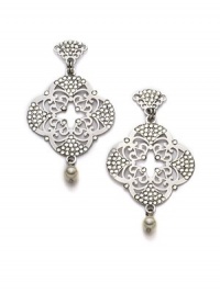 THE LOOKClover silhouette with drop faux pearl detail White crystal stone accentsFiligree designSilverplated brass settingPost backTHE MEASUREMENTWidth, about 1¼Length, about 2ORIGINImported