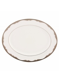 Take a shine to the Trimble Place platter. Modern bone china hit by a wave of platinum embodies the unfussy yet undeniable elegance of kate spade.