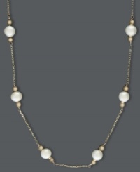 Extraordinary elegance. Effy Collection's pretty tin cup necklace highlights cultured freshwater pearls (5-5-1/2 mm) and fourteen beaded accents in gold. Crafted in 14k gold. Approximate length: 20 inches.