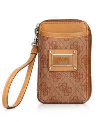 The only scandal would be to leave home without this undecidedly chic design from GUESS, featuring pockets for phone, cash, cards and ID. Dressed in fab 4G logo print and signature hardware, it's the perfect grab-and-go accessory.