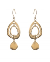 Add spice to your summer look with accessories that count. Kenneth Cole New York earrings feature chic, cut-out, teardrops in worn gold tone mixed metal. Approximate drop: 2-1/4 inches.