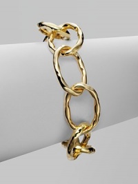 A glossy hammered design with large, statement links in 18k gold. 18k goldS-hook closureLength, about 7Made in Italy