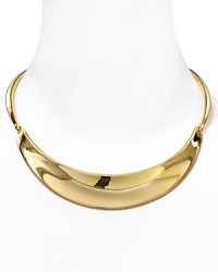 Gold collar necklaces continue to be a strong trend, and this striking piece from Lauren by Ralph Lauren perfects the look. Slip it on to lend every look a dose of statement shine.