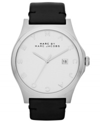 Stark details blend seamlessly on this casual watch by Marc by Marc Jacobs.