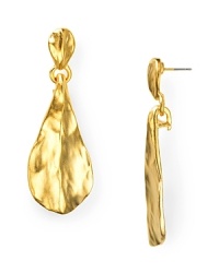 Clean lines and hammered detailing are special touches on this pair of Kenneth Jay Lane teardrop earrings, cast in gold plated metal.