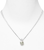 Majorica's pearl pendant necklace is ever-elegant -- perfect for everyday style and special occasions.