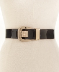 Forget about blending in while wearing MICHAEL Michael Kors' luxe patent belt with dramatic goldtone buckle.