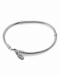 Pandora's iconic bracelet in gleaming sterling silver. Make it uniquely yours with a combination of beautiful charms and clips.