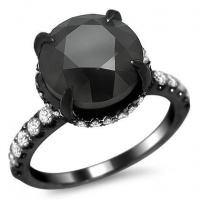 5.25ct Black Diamond Carries Sex & The City 2 Engagement Ring 18k Black Gold with a 4.35ct Center Diamond and .90ct of Surrounding Diamonds