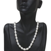 17 Stunning 10-11mm Genuine Freshwater Cultured Pearl Necklace