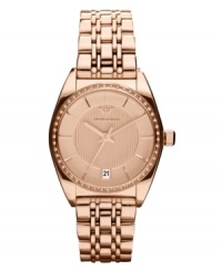 Graced with rosy warmth, this Emporio Armani watch lends an air of confidence to the wearer.