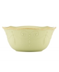 With fanciful beading and a feminine edge, this Lenox French Perle bowl has an irresistibly old-fashioned sensibility. Hardwearing stoneware is dishwasher safe and, in a soft pistachio hue with antiqued trim, a graceful addition to every meal.