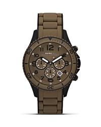 Solid and stylish, this brushed gunmetal watch from MARC BY MARC JACOBS with a silicone bracelet, date feature, bold accents, and chronograph movement will take your style up a tick. Wear it to sharpen your look.