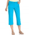 Complete your casual, warm-weather look with Style&co.'s petite cargo capris  -- get them for a great price, too!