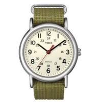 TIMEX WEEKENDER SLIP THRU OLIVE GREEN WATCH TIMEX WEEKENDER SLIP THRU OLIVE GREEN WATCH