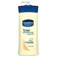 Vaseline Intensive Care Total Moisture Dry Skin Lotion with Vitamin E & A with pro-vitamin B5 20.3 Ounce