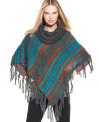 Channel your inner hippie-chic with this plaid poncho from Steve Madden that gives a nod to mod '70s accessorizing.