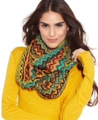 Make a move to mod accessorizing this season with this bold pattern infinity scarf from Steve Madden that adds instant allure to your winter wardrobe.