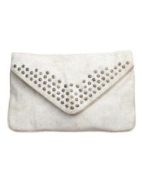 Studded to perfection. This vintage-inspired design from Frye is ideal for both day and night. Throw on the optional crossbody strap for a long day strolling around the city, and convert it into a clutch for a night on the town.