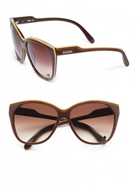 THE LOOKOversized cat-eye's silhouetteAcetate framesMetal logo at templesUV protectionSignature case includedTHE COLORBrown frames with beige trim and brown gradient lensesORIGINMade in France