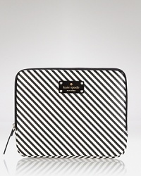 Add a dash of whimsy to your tech life with this iPad sleeve from kate spade new york, sure to keep your device protected and perfectly on-trend.