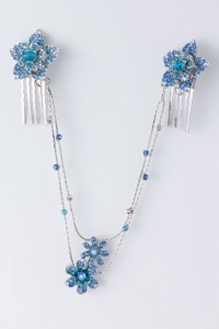 Fashion Hair Accessory ~ Aqua Crystals Accented Flower Design Hair Comb