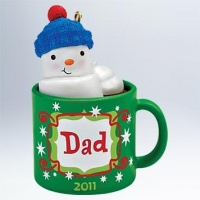 QXG4019 Dad Snowman Mug 2011 Hallmark Keepsake Ornament