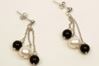 mmpearl(Michael Mikado) 7.5-8.0mm White Cultured Pearl with Black Onyx Chain-drop Earrings