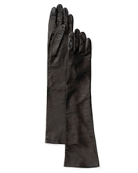 In an elegant 12-button length, these cashmere-lined leather Labonia gloves are pure luxury.