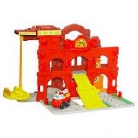 Playskool Wheel Pals Chuck Fold and Go Fire Station