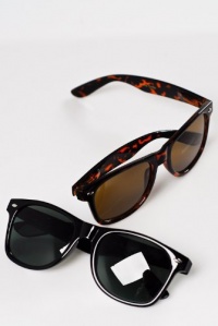 80s Collection Classic Retro Wayfarer Sunglasses [Black/Tortoise]