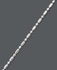 Spruce up your summer look in this shiny style. Giani Bernini anklet features a chic dot dash design in sterling silver. Approximate length: 10 inches.