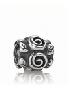 Ornate detailing defines this sterling silver rose leaf charm from PANDORA.