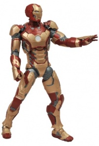 Diamond Select Toys Marvel Select Iron Man 3 Movie: Iron Man Mark 42 Action Figure