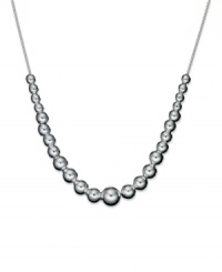 Boldly beaded. Giani Bernini's shiny and chic necklace features graduated beads in smooth sterling silver. Approximate length: 18 inches.